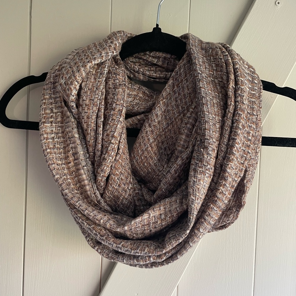Neutral Infinity Scarf - Picture 1 of 3